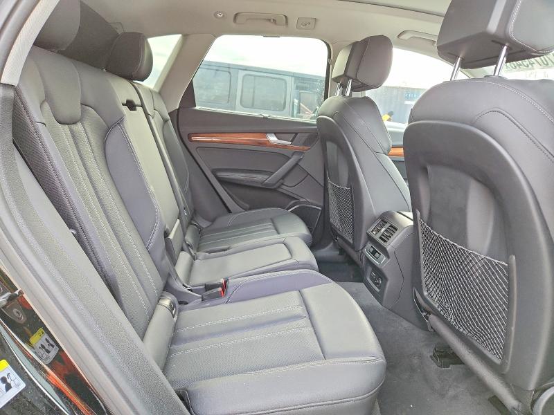47074546 :رقم المزاد ، WA1EAAFY6N2027683 vin ، 2022 Audi Q5 مزاد بيع