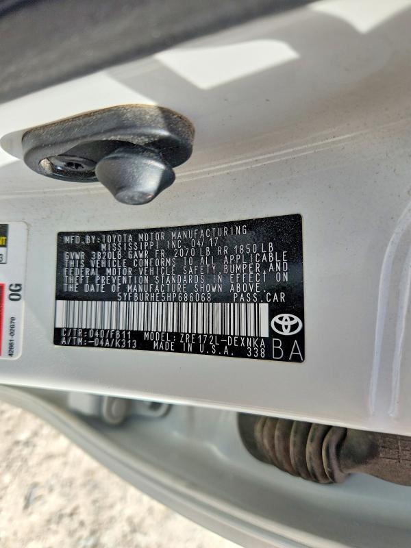 Продажа на аукционе авто 2017 Toyota Corolla, vin: 5YFBURHE5HP686068, номер лота: 48289506