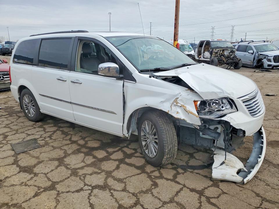 46879106 :رقم المزاد ، 2C4RC1CG7GR150703 vin ، 2016 Chrysler Town & Country مزاد بيع