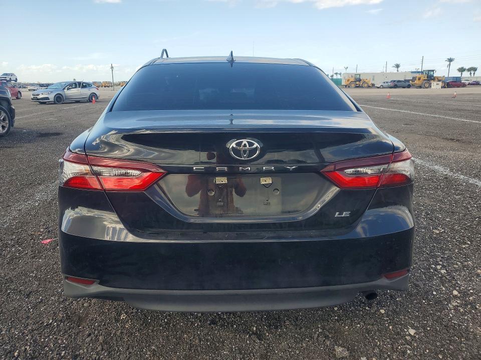 2022 Toyota Camry მანქანა იყიდება აუქციონზე, vin: 4T1C11AK4NU656780, აუქციონის ნომერი: 48210076