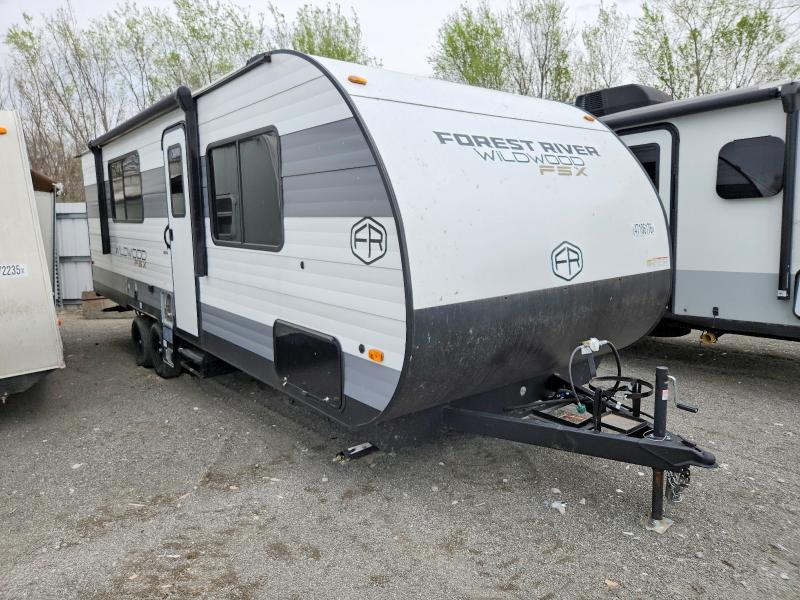 47106176 :رقم المزاد ، 4X4TWDY22SY102889 vin ، 2025 Foresriver Wildwood Towables مزاد بيع