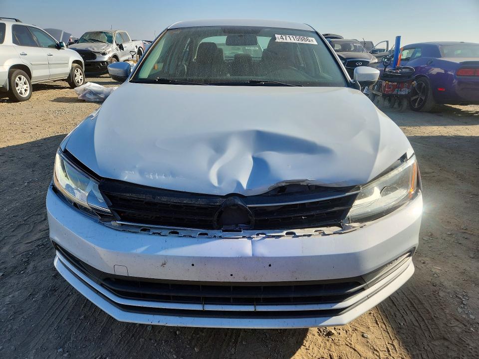 47115986 :رقم المزاد ، 3VW2B7AJ3HM401325 vin ، 2017 Volkswagen Jetta مزاد بيع