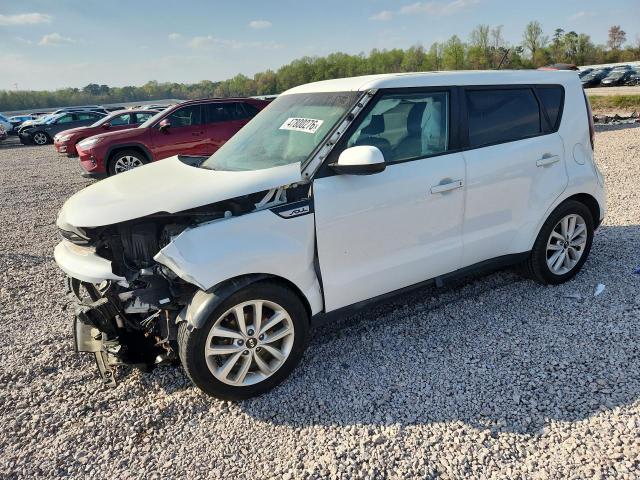2017 Kia Soul მანქანა იყიდება აუქციონზე, vin: KNDJP3A55H7480843, აუქციონის ნომერი: 47800276
