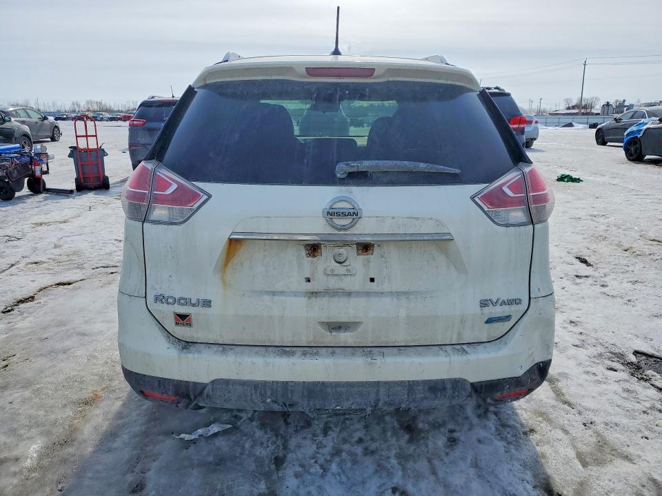41583736 :رقم المزاد ، 5N1AT2MV6FC779632 vin ، 2015 Nissan Rogue مزاد بيع