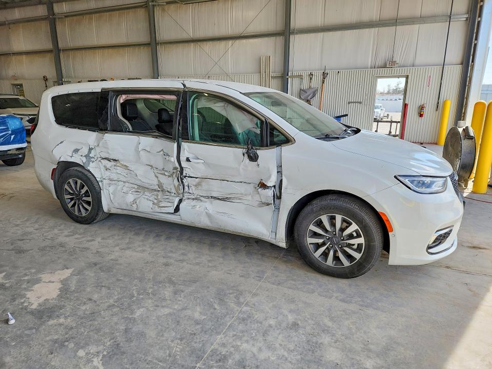 2023 Chrysler Pacifica მანქანა იყიდება აუქციონზე, vin: 2C4RC1L72PR562320, აუქციონის ნომერი: 45640206
