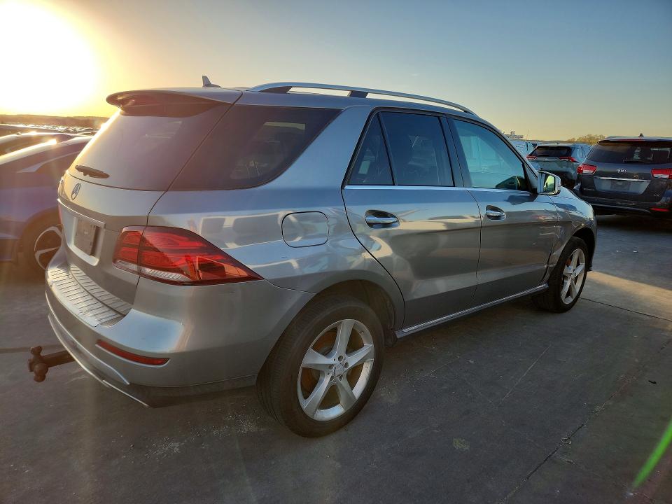2016 Mercedes-benz Gle მანქანა იყიდება აუქციონზე, vin: 4JGDA5JB9GA687300, აუქციონის ნომერი: 45919596
