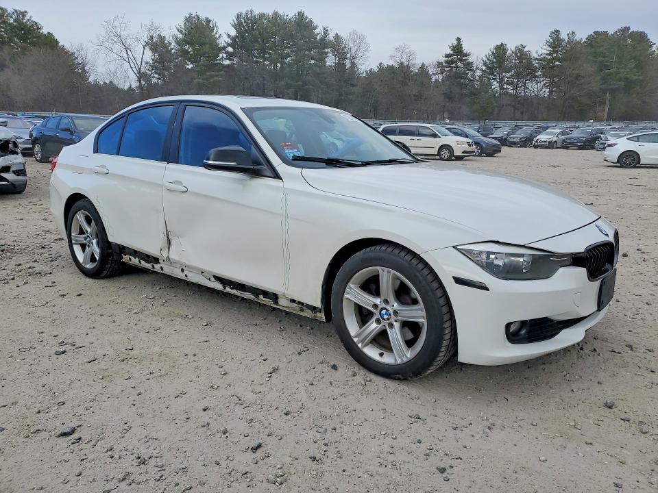 2015 Bmw 320 მანქანა იყიდება აუქციონზე, vin: WBA3C3G54FNS76035, აუქციონის ნომერი: 47578876