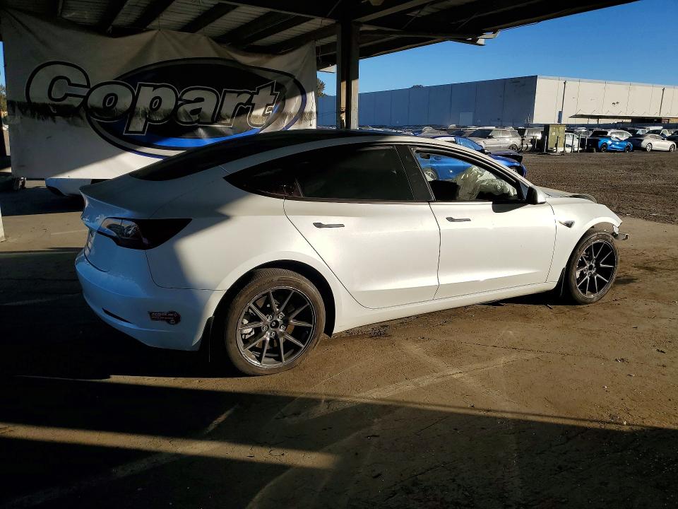 2023 Tesla Model 3 მანქანა იყიდება აუქციონზე, vin: 5YJ3E1EA9PF621402, აუქციონის ნომერი: 46466926