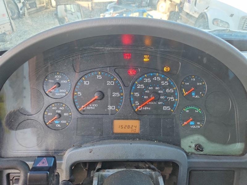 46937436 :رقم المزاد ، 1HTMPAFM03H586401 vin ، 2003 International 4000 مزاد بيع