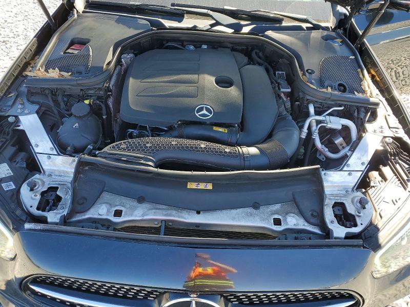46682476 :رقم المزاد ، W1KZF8DB9NB064376 vin ، 2022 Mercedes-benz E مزاد بيع