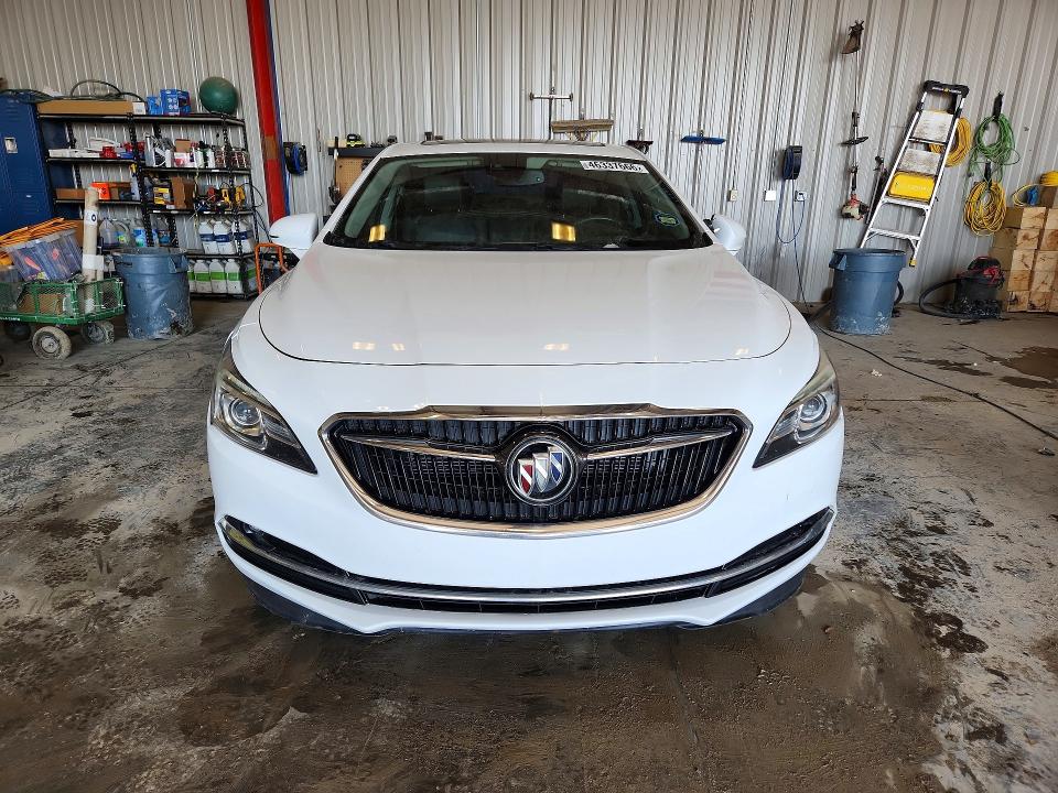 46337666 :رقم المزاد ، 1G4ZR5SS9HU166588 vin ، 2017 Buick Lacrosse مزاد بيع