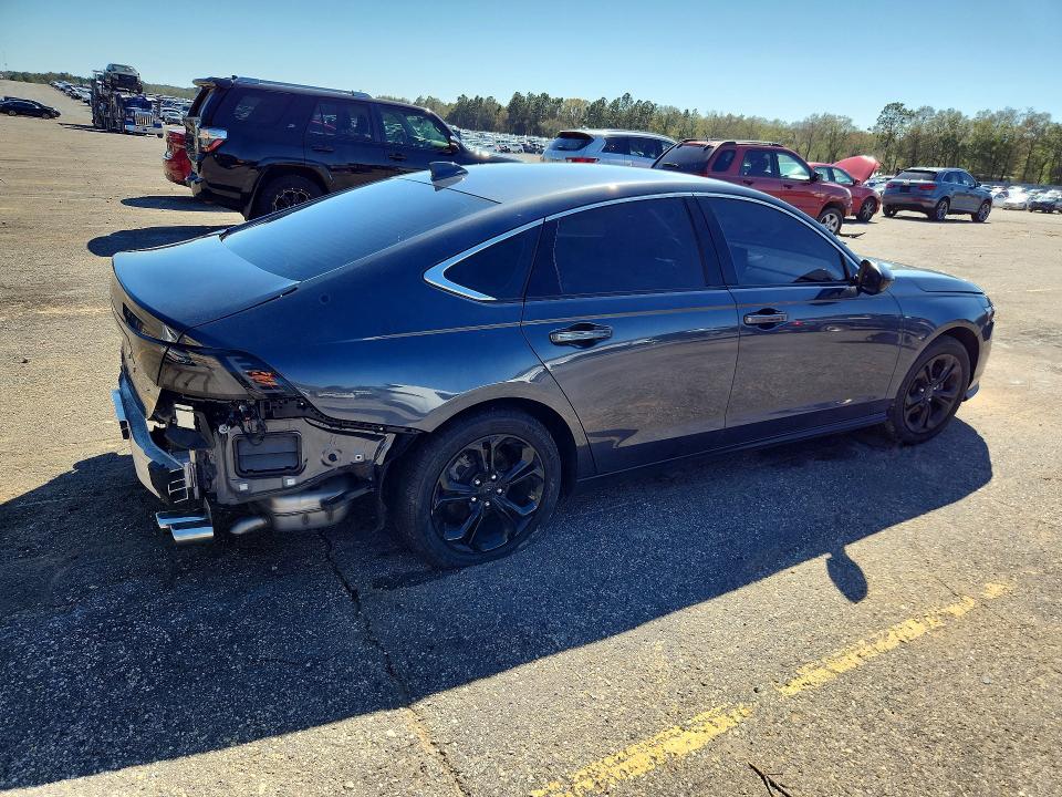 2024 Honda Accord მანქანა იყიდება აუქციონზე, vin: 1HGCY1F38RA033009, აუქციონის ნომერი: 46000756