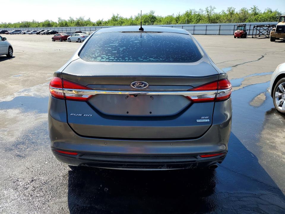 41737646 :رقم المزاد ، 3FA6P0HD4HR255622 vin ، 2017 Ford Fusion مزاد بيع