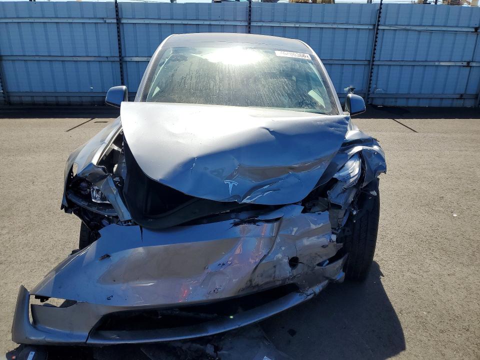 Продаж на аукціоні авто 2024 Tesla Model Y, vin: 7SAYGDED7RF211585, номер лоту: 46400366
