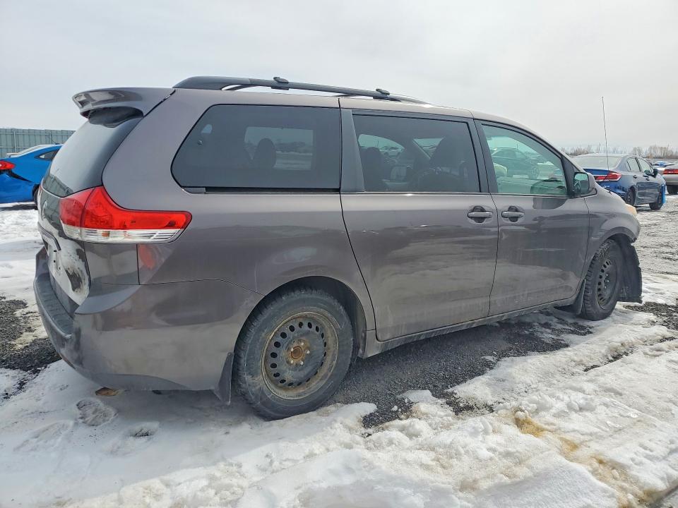 2012 Toyota Sienna მანქანა იყიდება აუქციონზე, vin: 5TDKK3DC4CS267359, აუქციონის ნომერი: 46905766