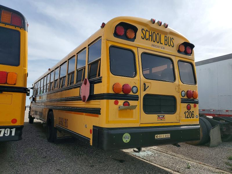 41653496 :رقم المزاد ، 1BAKGC5A4CF287538 vin ، 2012 Blue Bird School Bus / Transit Bus مزاد بيع
