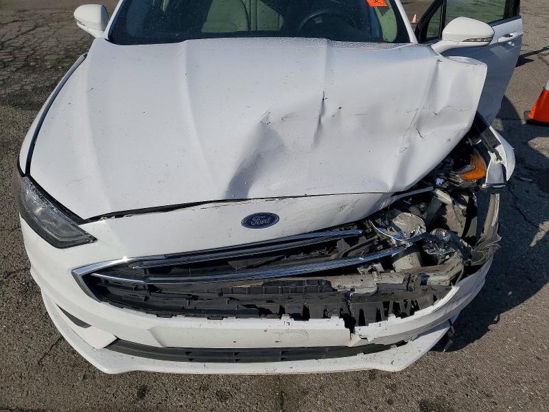 Продаж на аукціоні авто 2018 Ford Fusion, vin: 3FA6P0LU2JR221238, номер лоту: 79126785