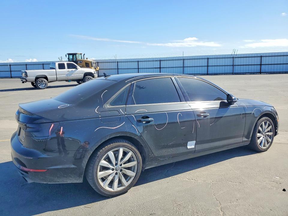 Продажа на аукционе авто 2017 Audi A4, vin: WAUGMAF4XHN032016, номер лота: 79487395