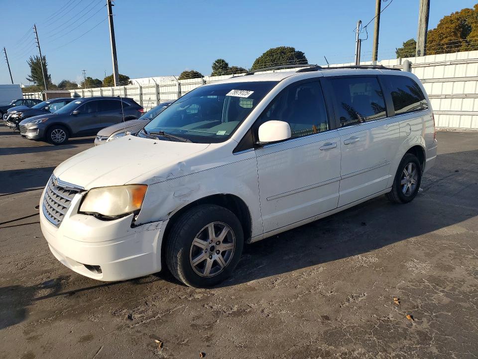 Продажа на аукционе авто 2008 Chrysler Town & Country, vin: 2A8HR54PX8R621396, номер лота: 79979125