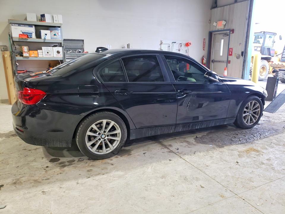 78684335 :رقم المزاد ، WBA8A3C51GK690622 vin ، 2016 Bmw 320 مزاد بيع