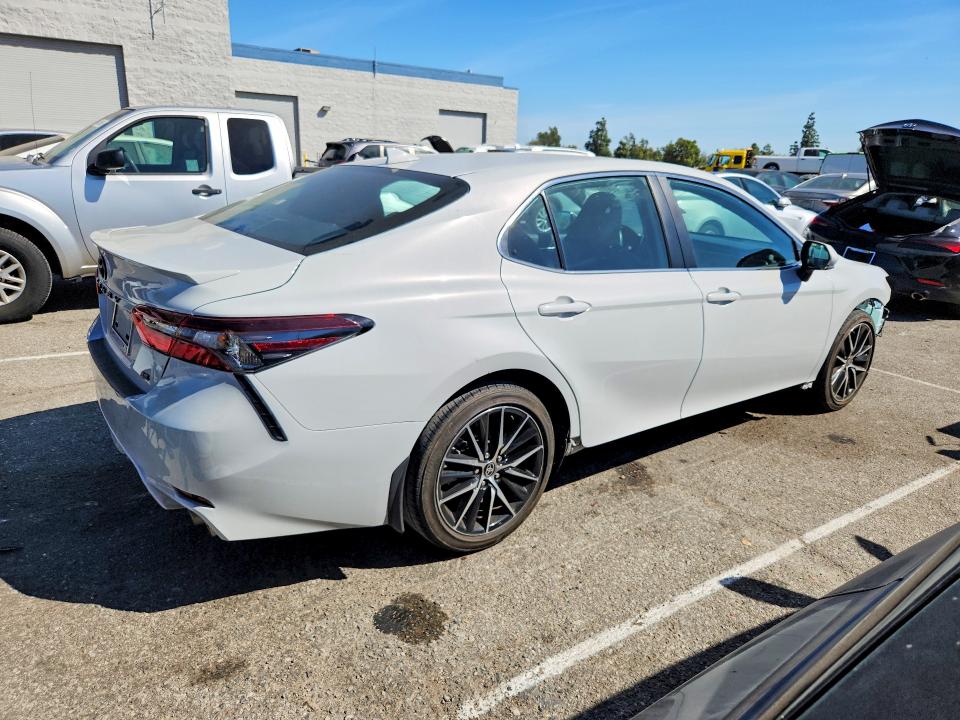 46476316 :رقم المزاد ، 4T1G11AK8RU218349 vin ، 2024 Toyota Camry مزاد بيع