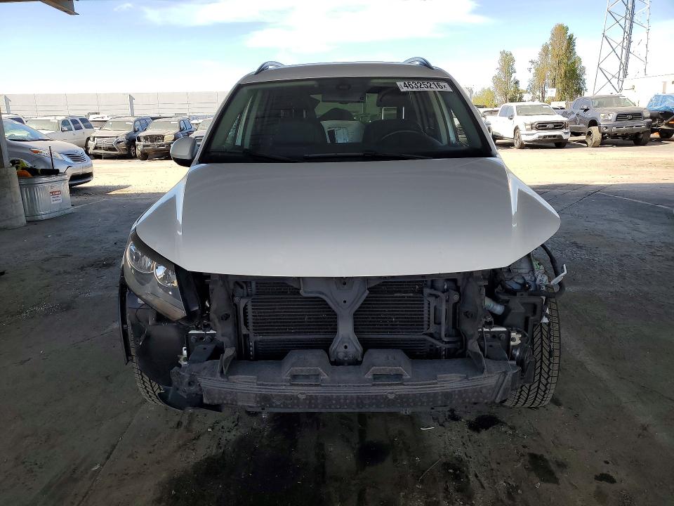 Продаж на аукціоні авто 2017 Volkswagen Tiguan, vin: WVGAV7AX1HK001938, номер лоту: 46325216