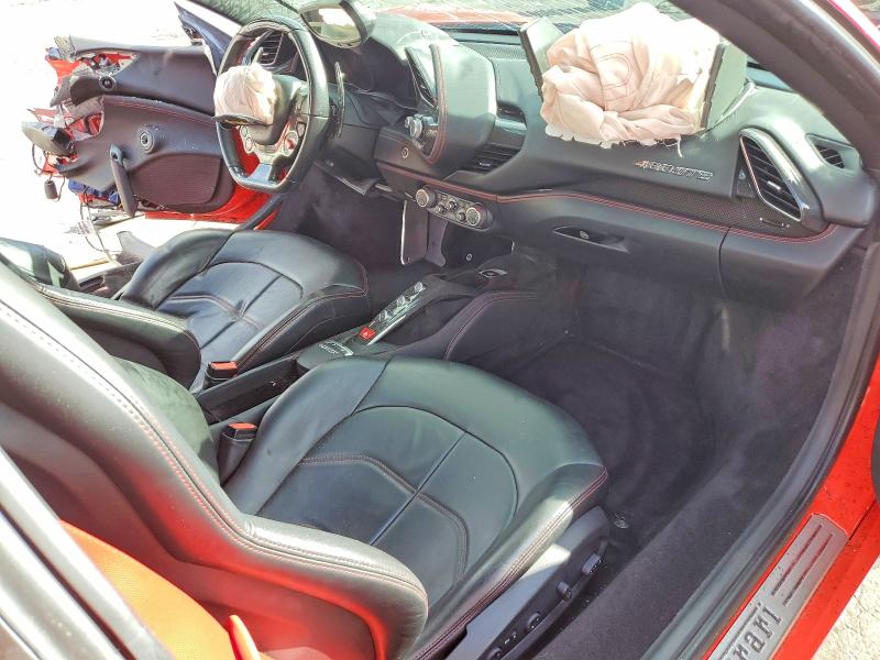 54877666 :رقم المزاد ، ZFF79ALA5G0217425 vin ، 2016 Ferrari 488 Gtb مزاد بيع
