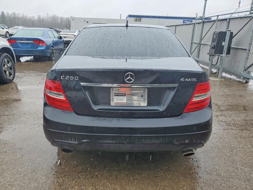 Продажа на аукционе авто 2012 Mercedes-benz C, vin: WDDGF8FB3CA735614, номер лота: 42070966