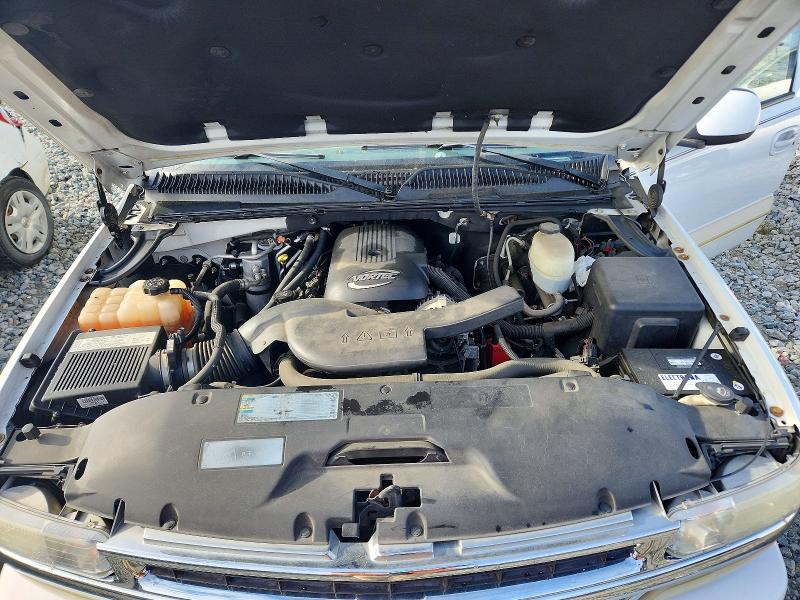 Продажа на аукционе авто 2005 Chevrolet Suburban, vin: 3GNEC16Z15G220976, номер лота: 46183566