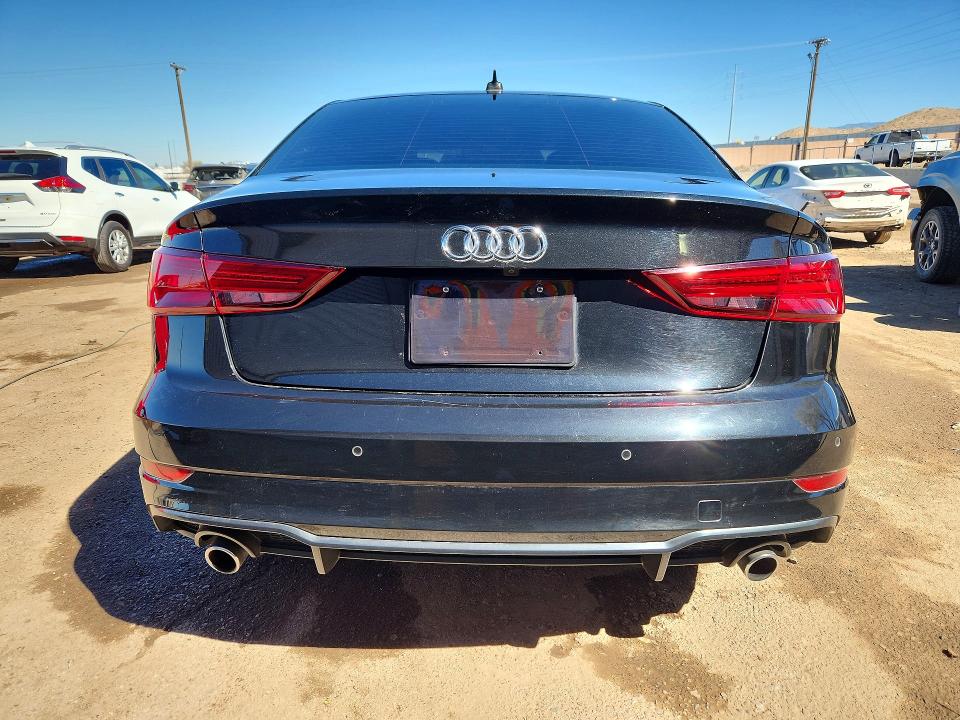 46239096 :رقم المزاد ، WAUBEGFF9LA102858 vin ، 2020 Audi A3 مزاد بيع