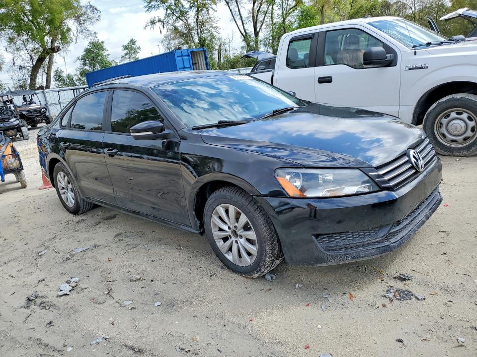 46206986 :رقم المزاد ، 1VWAH7A38DC075660 vin ، 2013 Volkswagen Passat مزاد بيع