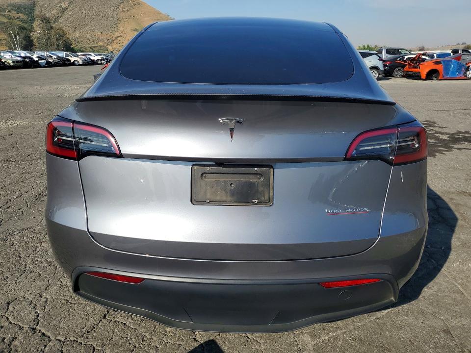 2024 Tesla Model Y მანქანა იყიდება აუქციონზე, vin: 7SAYGDEF8RF192966, აუქციონის ნომერი: 47392046
