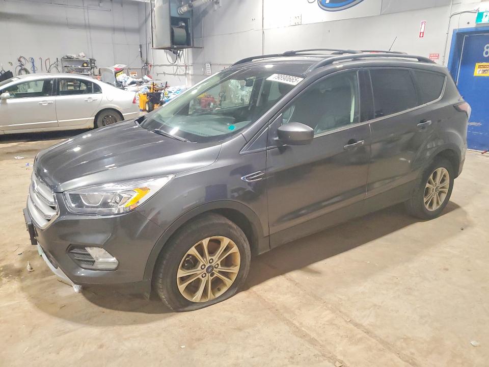 79890665 :رقم المزاد ، 1FMCU9H92JUC82267 vin ، 2018 Ford Escape مزاد بيع