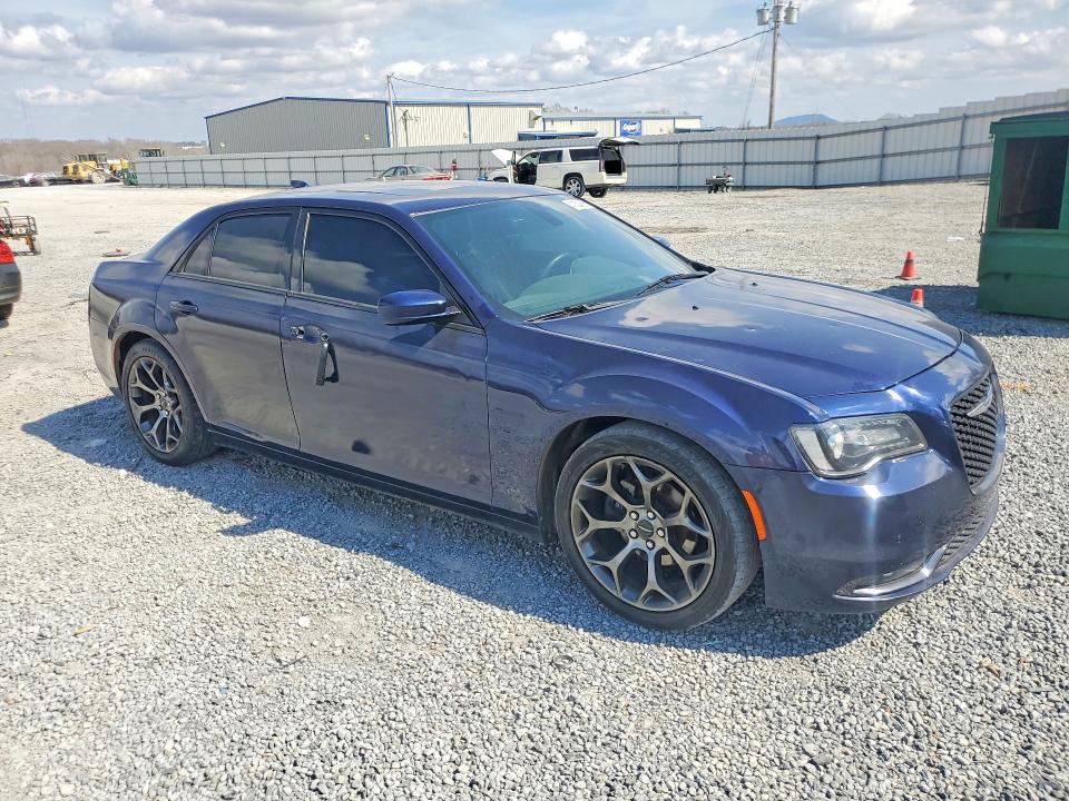 Продажа на аукционе авто 2015 Chrysler 300, vin: 2C3CCABG3FH922579, номер лота: 41584266
