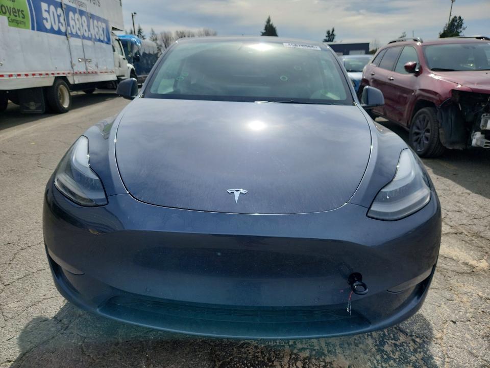 45876566 :رقم المزاد ، 5YJYGDEF3MF139551 vin ، 2021 Tesla Model Y مزاد بيع