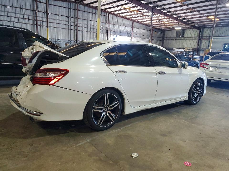 48499786 :رقم المزاد ، 1HGCR3F91HA045904 vin ، 2017 Honda Accord مزاد بيع