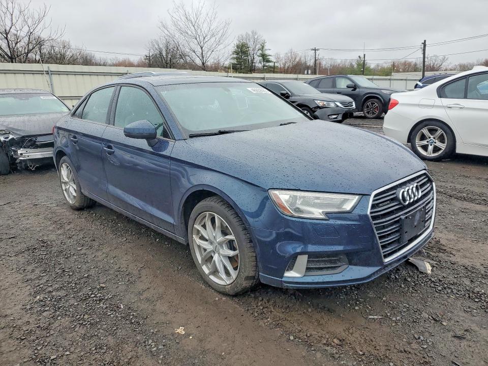46659066 :رقم المزاد ، WAUB8GFF8H1042943 vin ، 2017 Audi A3 مزاد بيع