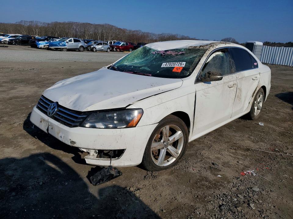 47020726 :رقم المزاد ، 1VWAT7A36FC072922 vin ، 2015 Volkswagen Passat مزاد بيع