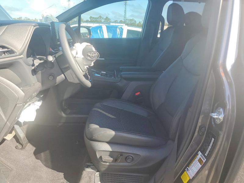 79828985 :رقم المزاد ، 5TDERKEC4SS284680 vin ، 2025 Toyota Sienna مزاد بيع