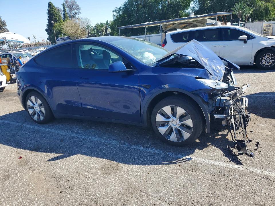 45552026 :رقم المزاد ، 5YJYGDED4MF116536 vin ، 2021 Tesla Model Y مزاد بيع