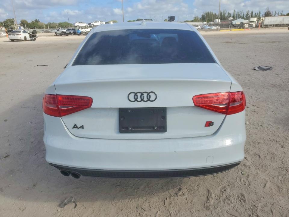 42020786 :رقم المزاد ، WAUAFAFL3GN007996 vin ، 2016 Audi A4 مزاد بيع
