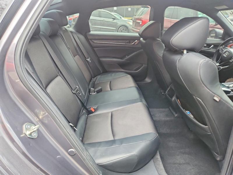 47449656 :رقم المزاد ، 1HGCV1F34JA191473 vin ، 2018 Honda Accord مزاد بيع
