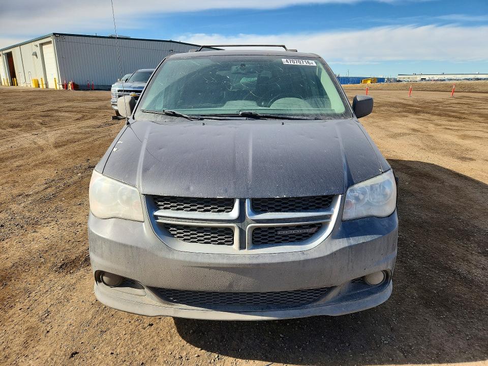 Auction sale of the 2015 Dodge Grand Caravan, vin: 2C4RDGDG5FR665888, lot number: 47070716