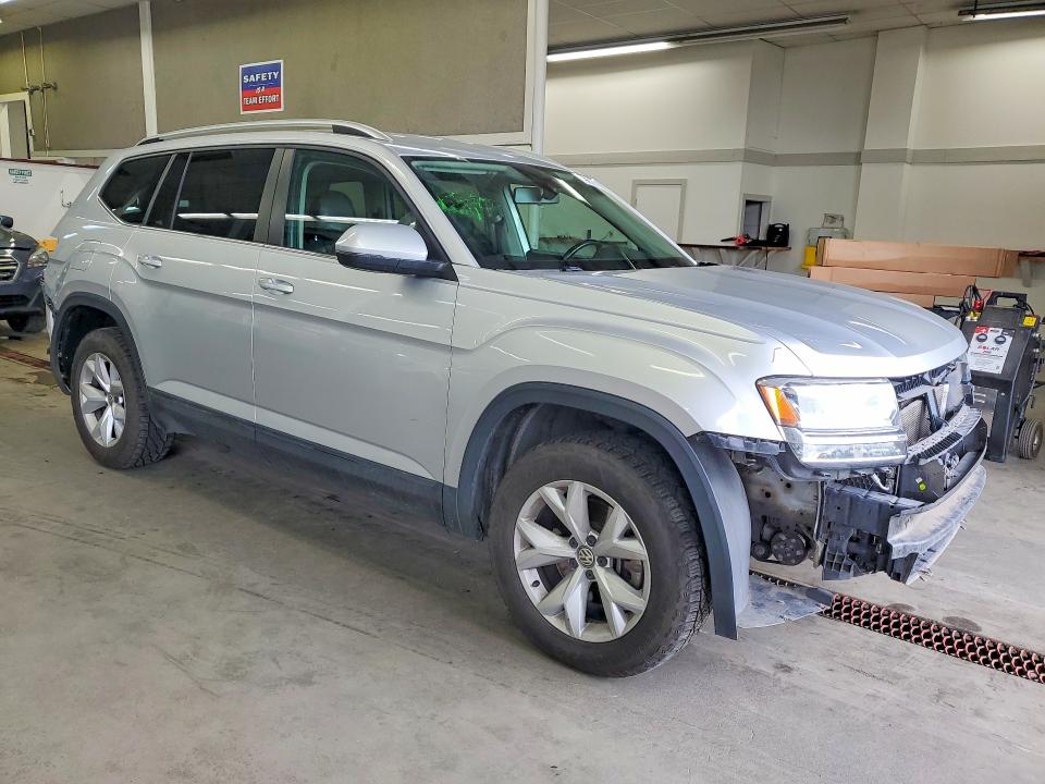 79653125 :رقم المزاد ، 1V2KR2CA9JC545112 vin ، 2018 Volkswagen Atlas مزاد بيع
