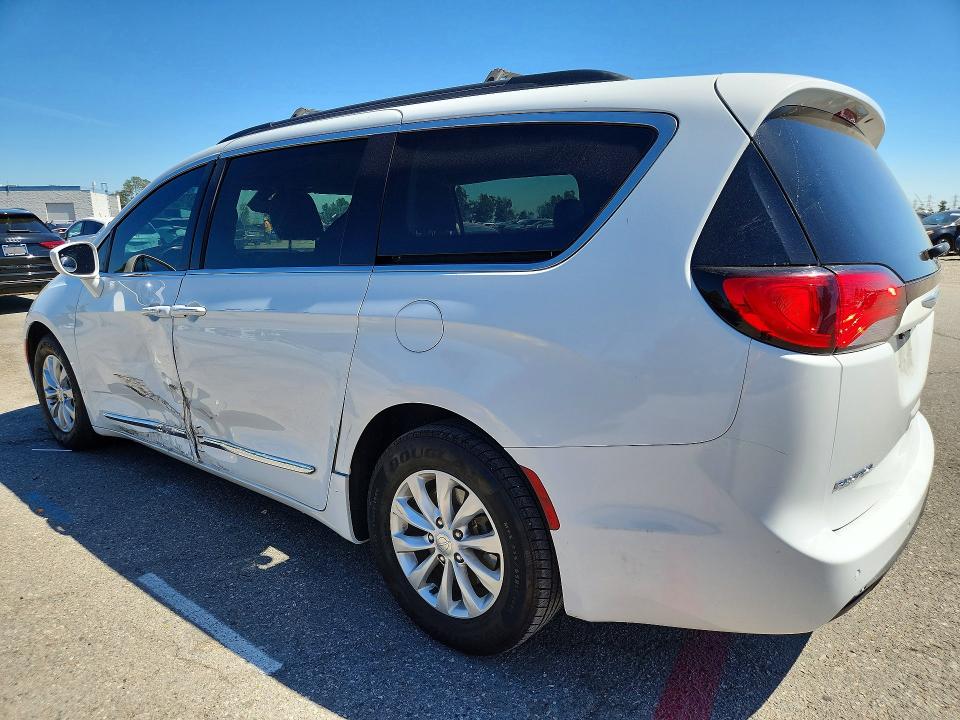 Продаж на аукціоні авто 2017 Chrysler Pacifica, vin: 2C4RC1BG4HR741204, номер лоту: 46733266