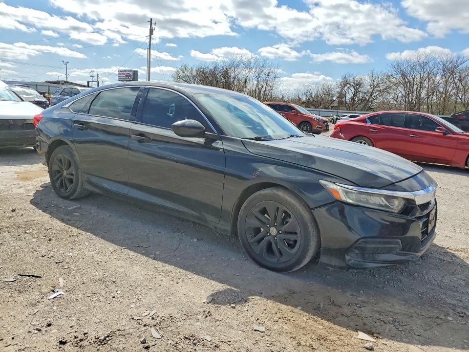 79938225 :رقم المزاد ، 1HGCV1F18KA165054 vin ، 2019 Honda Accord مزاد بيع