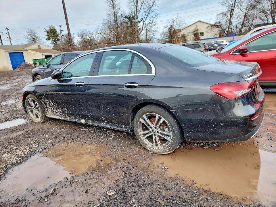 Продажа на аукционе авто 2022 Mercedes-benz E, vin: W1KZF8EB5NB010152, номер лота: 79078635