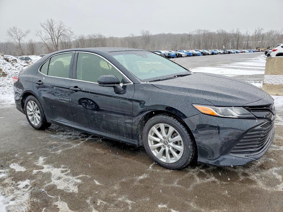 79127755 :رقم المزاد ، JTNB11HK7J3007153 vin ، 2018 Toyota Camry مزاد بيع
