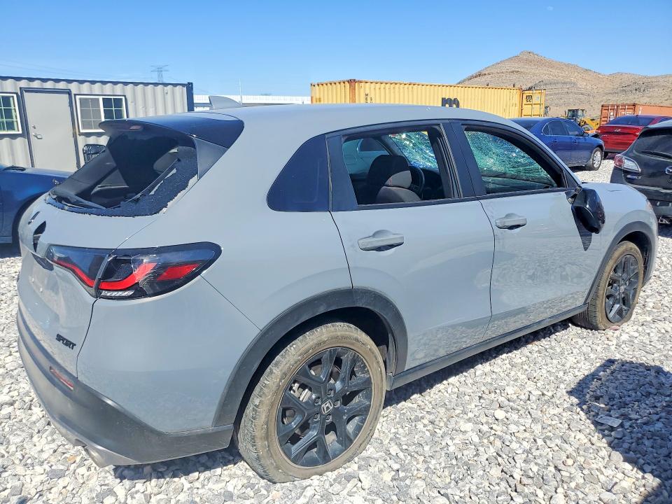 46527886 :رقم المزاد ، 3CZRZ1H55PM700231 vin ، 2023 Honda Hr-v مزاد بيع