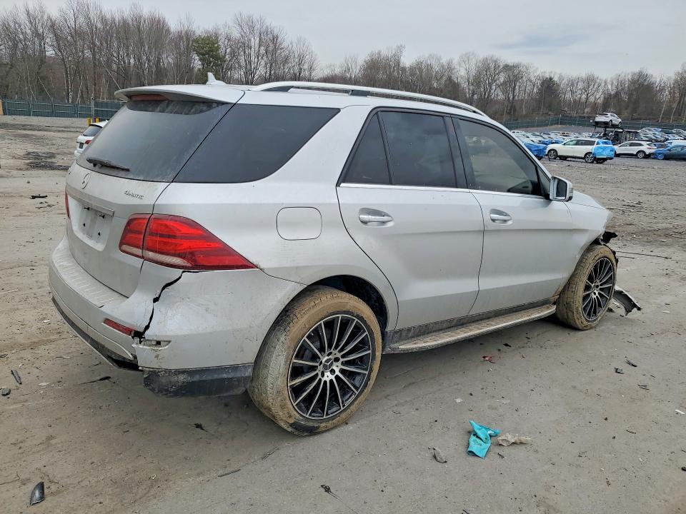 46977776 :رقم المزاد ، 4JGDA5HBXHA964222 vin ، 2017 Mercedes-benz Gle مزاد بيع